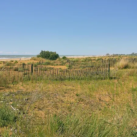 Sea View Flat With Balcony And Pool *