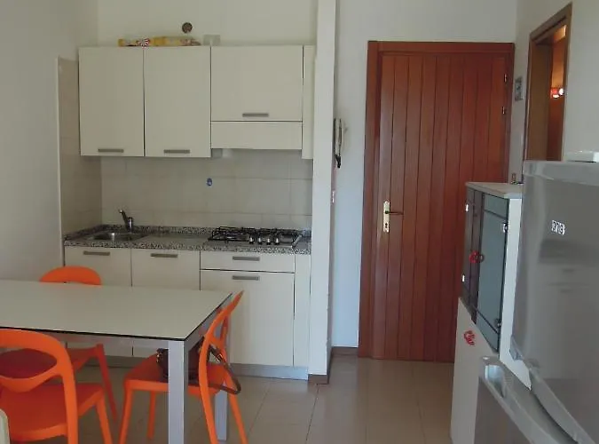 Sea View Flat With Balcony And Pool Daire