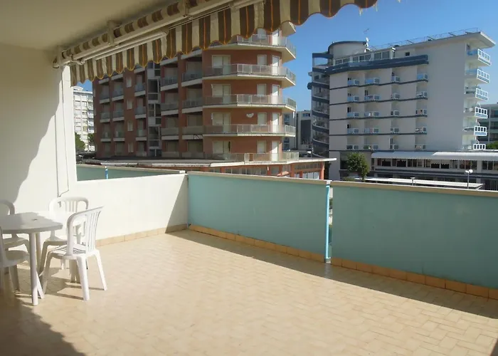 Sea View Flat With Balcony And Pool Bibione