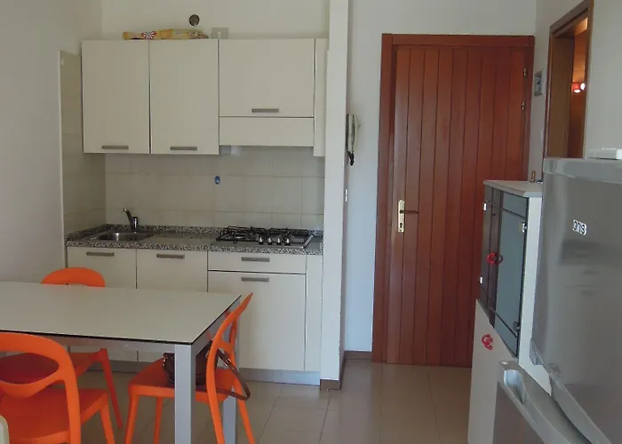 Sea View Flat With Balcony And Pool Daire