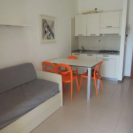 Sea View Flat With Balcony And Pool Bibione