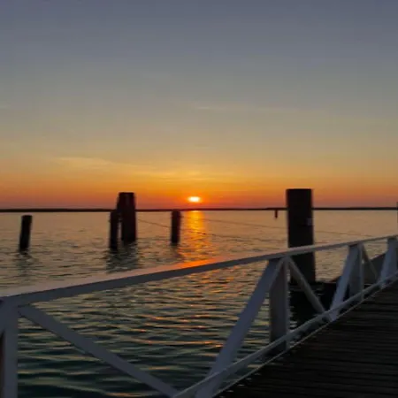 Sea View Flat With Balcony And Pool